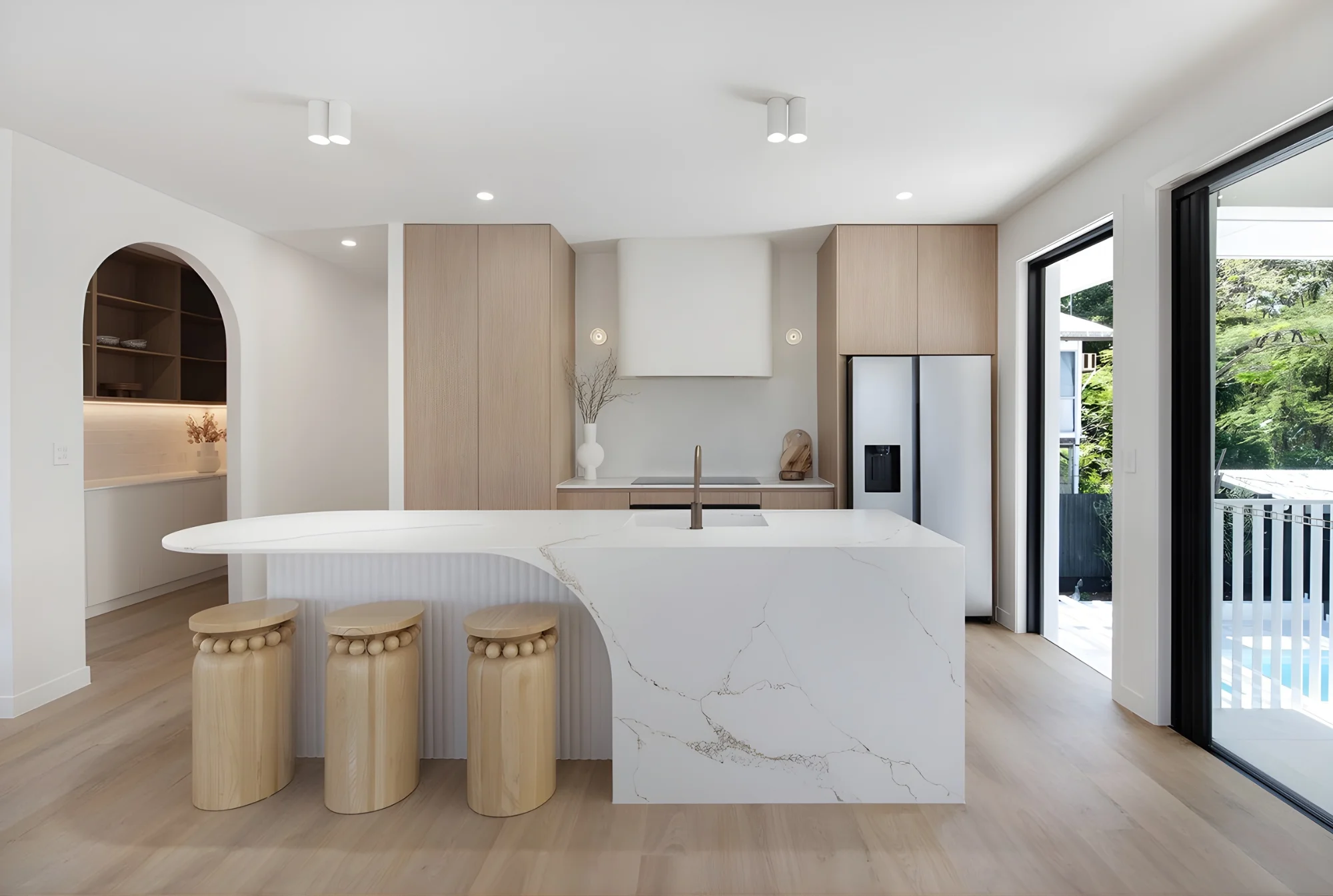 Waterfall Benchtop - Kitchen & Home Renovations Co